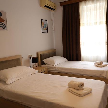 Daniel City Center Apartment Berat Eksteriør bilde