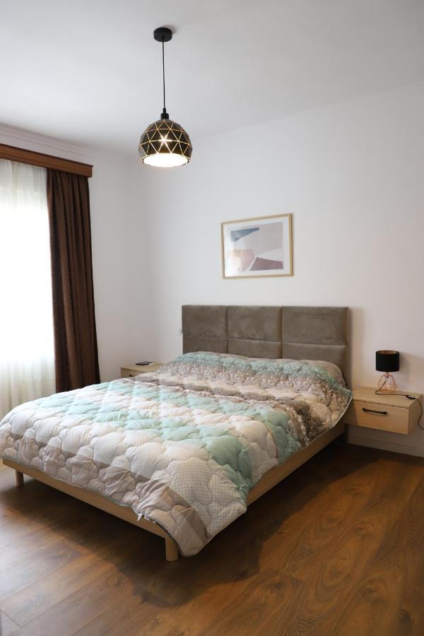 Daniel City Center Apartment Berat Eksteriør bilde