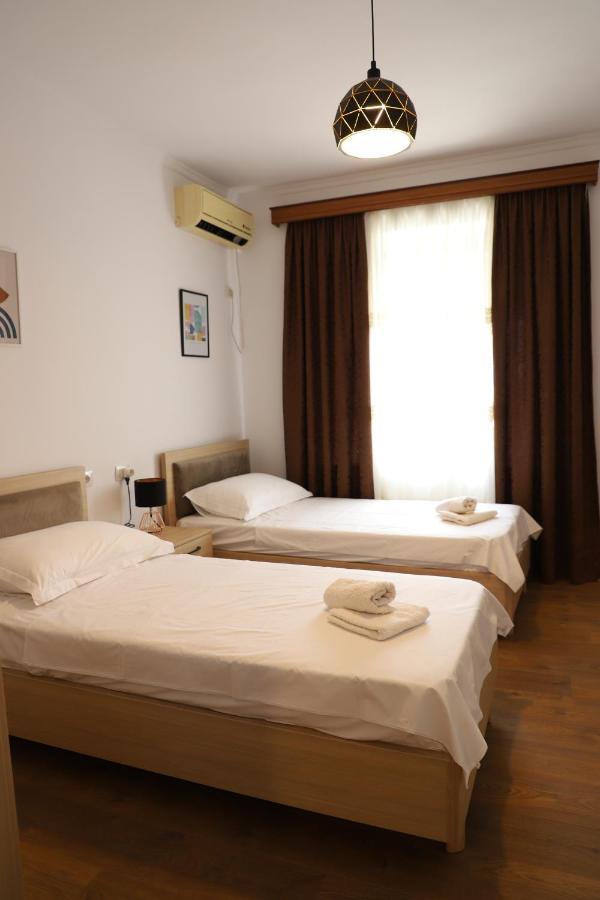 Daniel City Center Apartment Berat Eksteriør bilde
