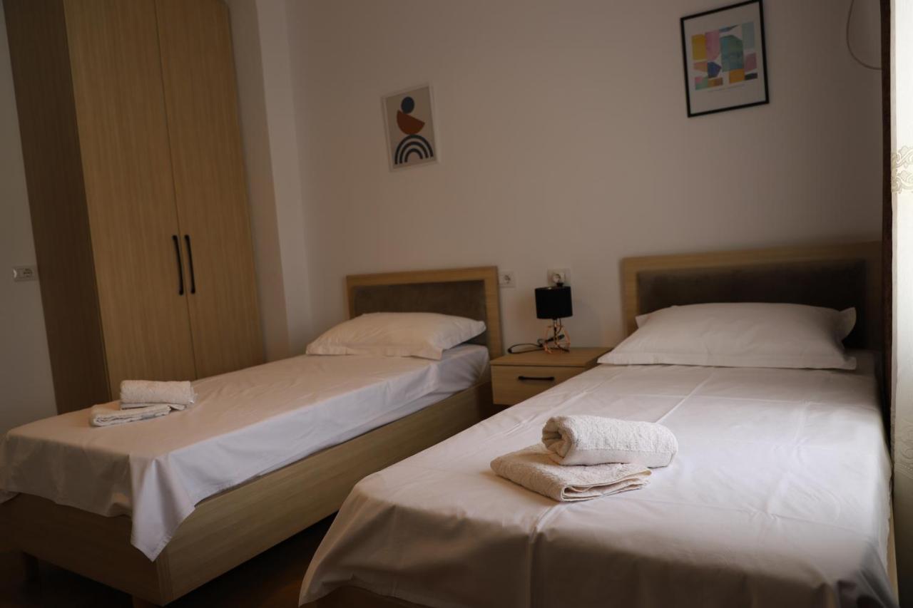 Daniel City Center Apartment Berat Eksteriør bilde